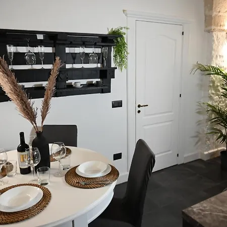 Poesia Apartment